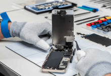 Top Reasons to Get Your Cracked Phone Screen Repaired Immediately