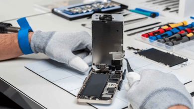 Top Reasons to Get Your Cracked Phone Screen Repaired Immediately